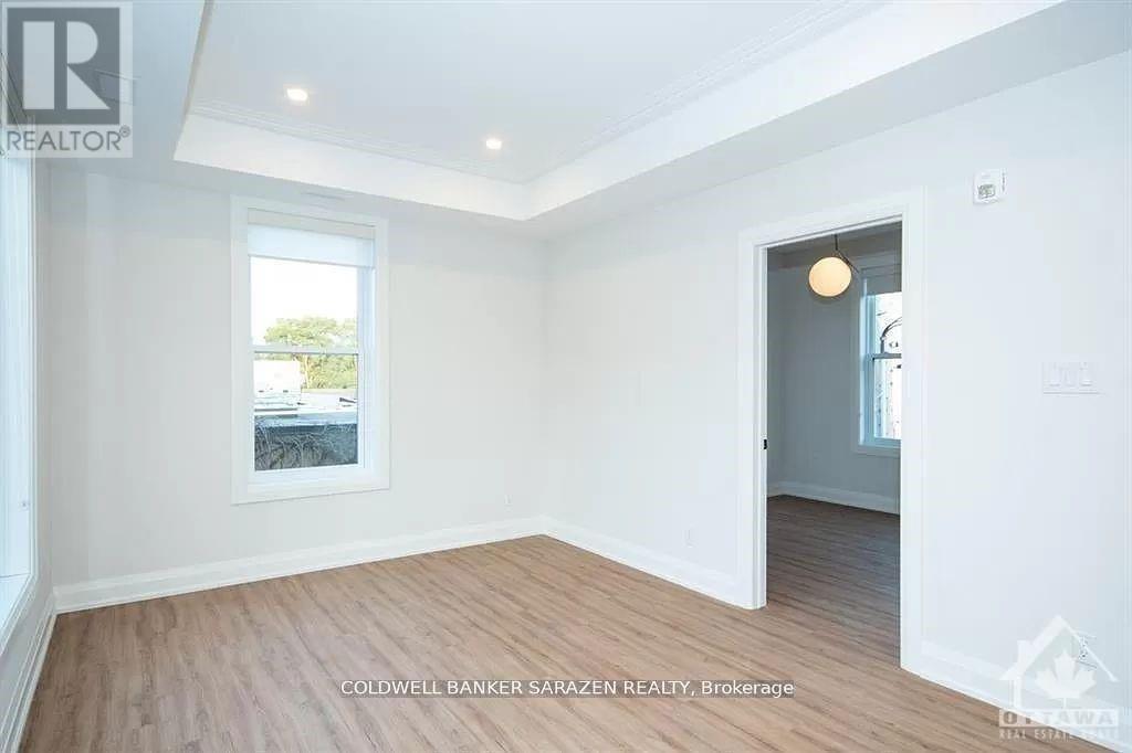 Source URL: https://ddfcdn.realtor.ca/listing/TS639112479794530000/reb76/highres/4/x12971074_8.jpg
