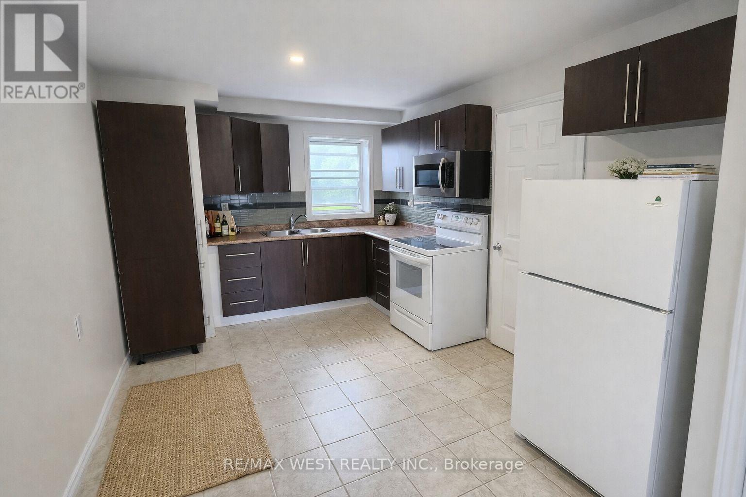 Source URL: https://ddfcdn.realtor.ca/listing/TS639112485342600000/reb82/highres/6/e12970966_7.jpg