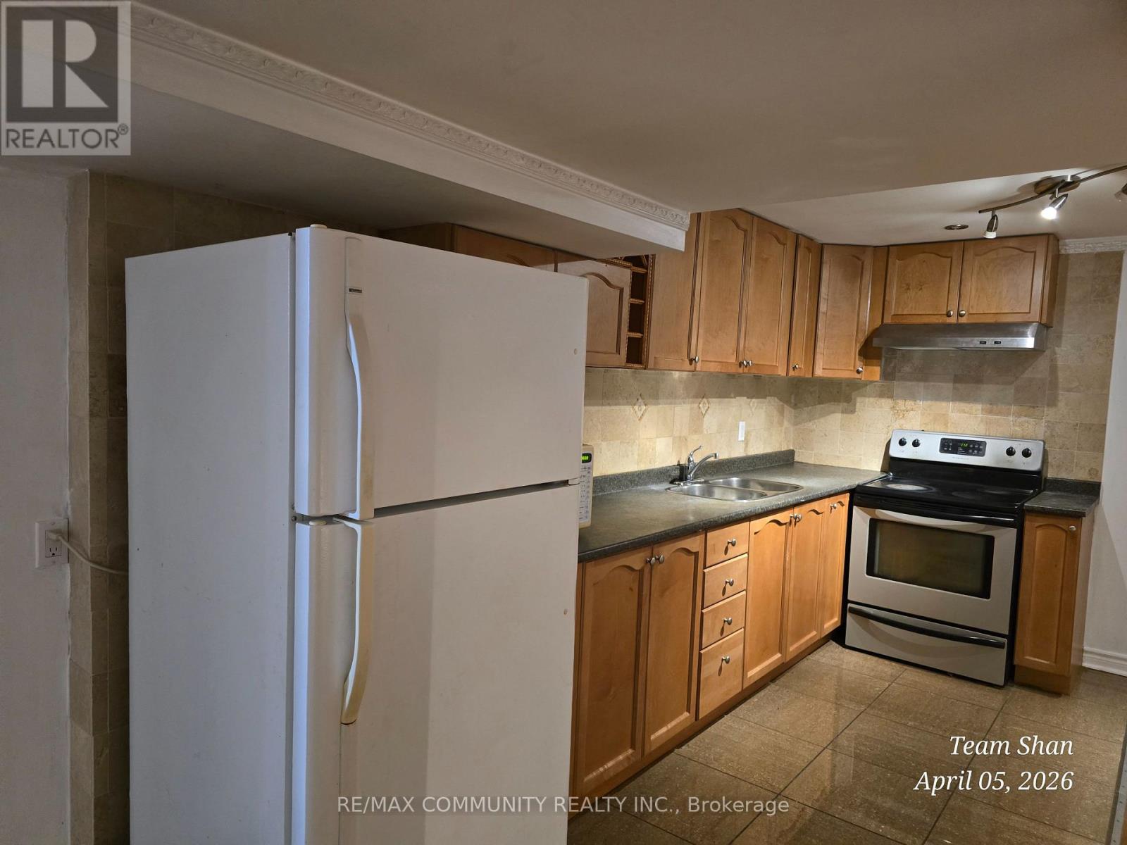 Source URL: https://ddfcdn.realtor.ca/listing/TS639112486675570000/reb82/highres/8/n12970858_3.jpg