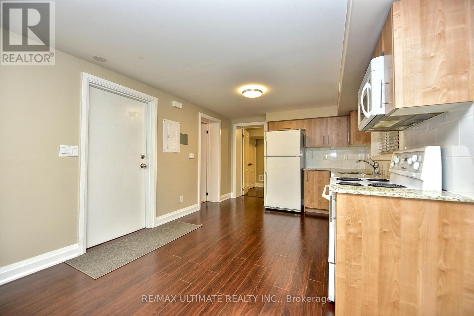 Source URL: https://ddfcdn.realtor.ca/listing/TS639112489596500000/reb82/highres/8/w12971038_4.jpg