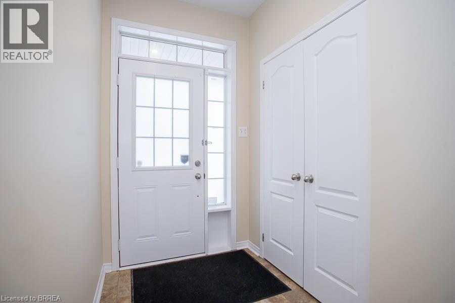 Source URL: https://ddfcdn.realtor.ca/listing/TS639112490778200000/reb41/highres/0/40818500_3.jpg