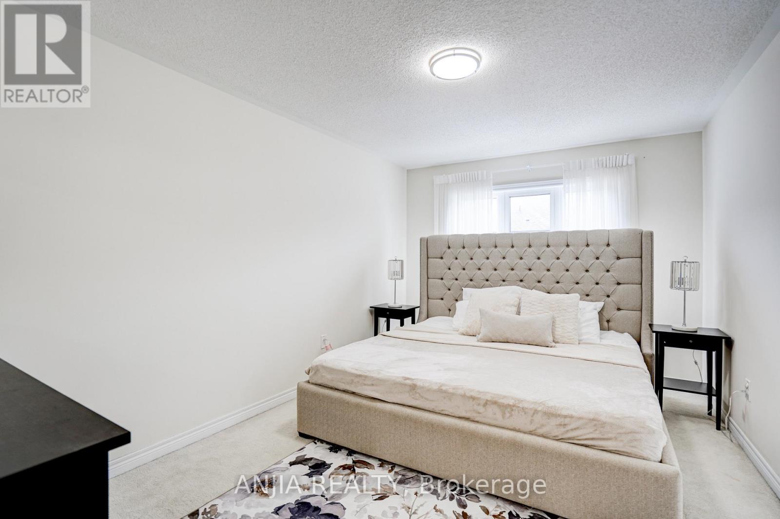 Source URL: https://ddfcdn.realtor.ca/listing/TS639112507734770000/reb82/highres/2/n12971382_21.jpg
