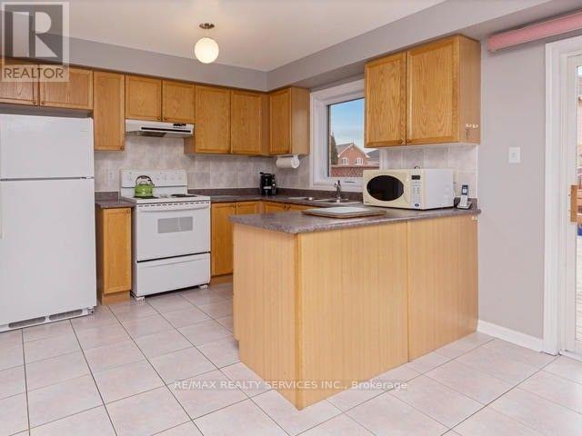 Source URL: https://ddfcdn.realtor.ca/listing/TS639112540202030000/reb82/highres/2/w12971292_6.jpg