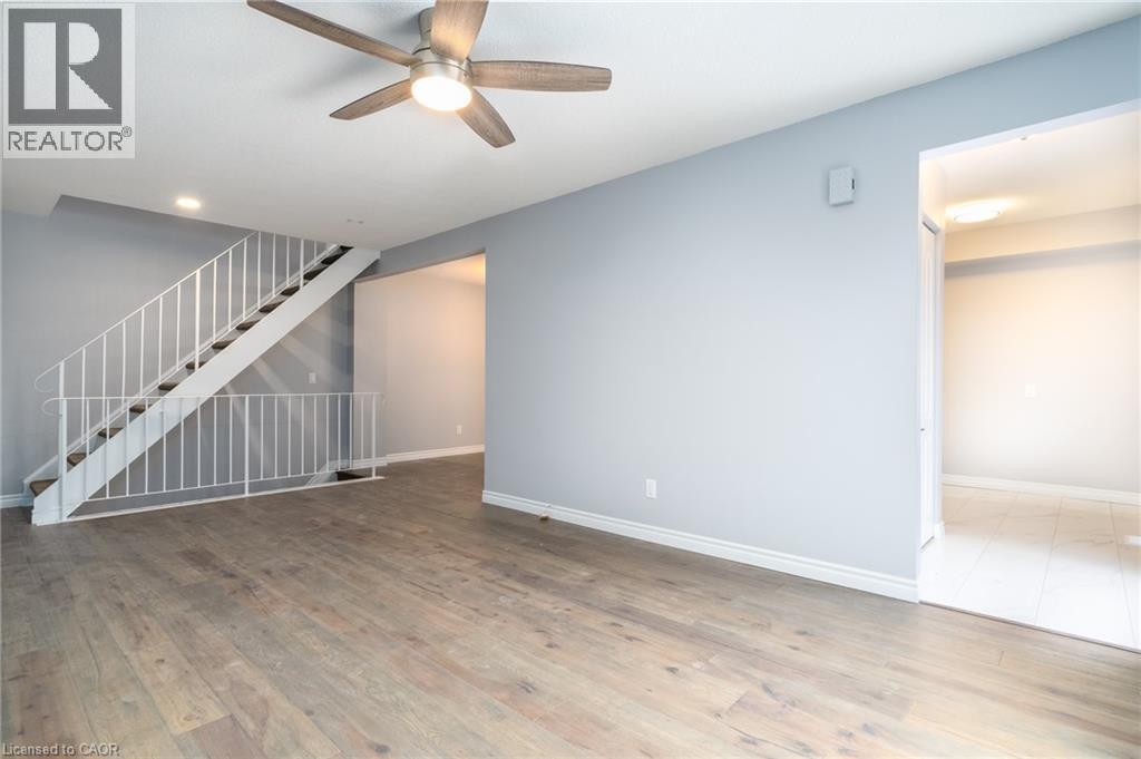 Source URL: https://ddfcdn.realtor.ca/listing/TS639112512023600000/reb14/highres/2/40818182_1.jpg