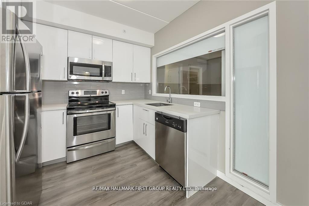 Source URL: https://ddfcdn.realtor.ca/listing/TS639112512857300000/reb82/highres/4/x12971324_1.jpg