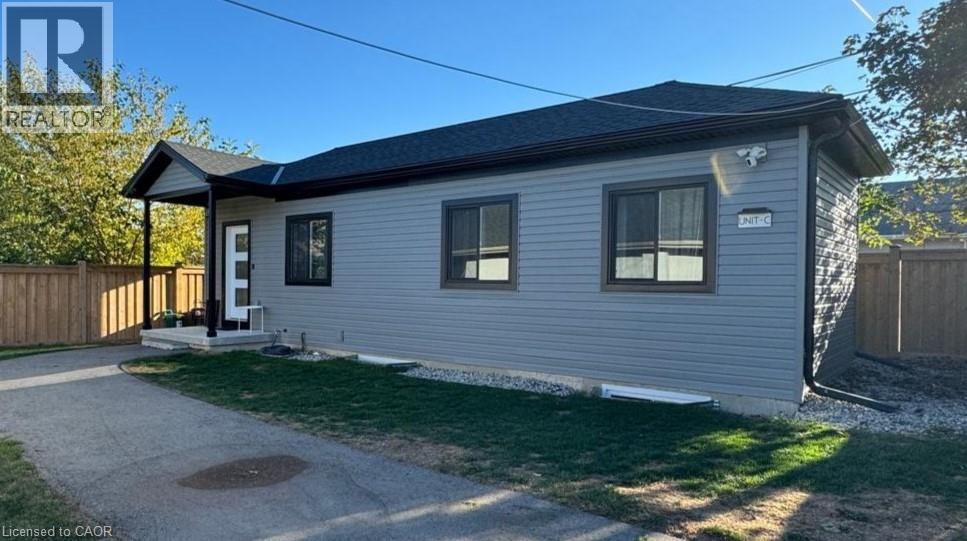 Source URL: https://ddfcdn.realtor.ca/listing/TS639112537271900000/reb14/highres/7/40818527_1.jpg