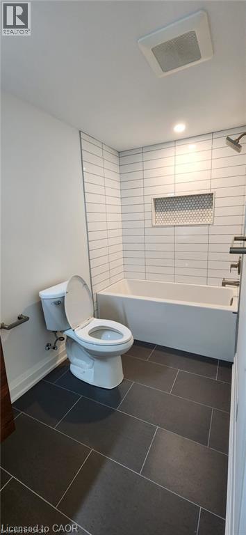 Source URL: https://ddfcdn.realtor.ca/listing/TS639112537332100000/reb14/highres/7/40818527_5.jpg