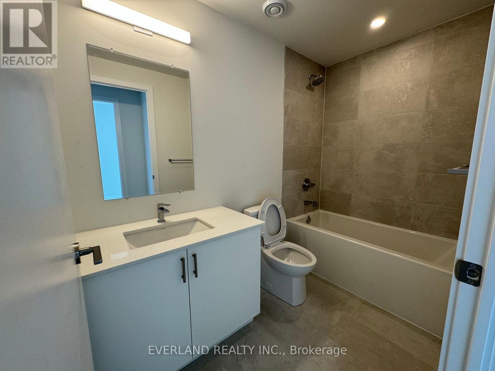 Source URL: https://ddfcdn.realtor.ca/listing/TS639112522172170000/reb82/highres/6/c12971676_3.jpg