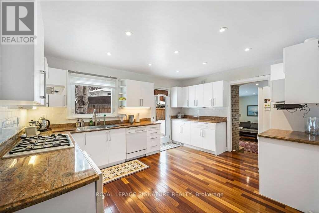 Source URL: https://ddfcdn.realtor.ca/listing/TS639112524545930000/reb82/highres/6/n12971486_3.jpg