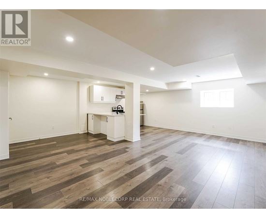Source URL: https://ddfcdn.realtor.ca/listing/TS639112524554430000/reb82/highres/2/n12971522_5.jpg