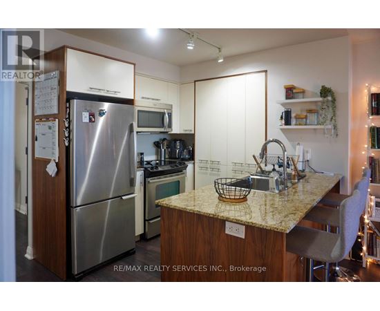 Source URL: https://ddfcdn.realtor.ca/listing/TS639112527578900000/reb82/highres/0/w12971580_5.jpg