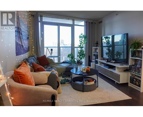 Source URL: https://ddfcdn.realtor.ca/listing/TS639112527578900000/reb82/highres/0/w12971580_6.jpg