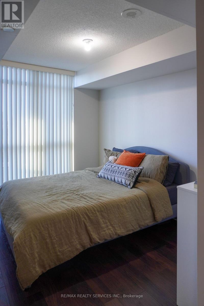 Source URL: https://ddfcdn.realtor.ca/listing/TS639112527578900000/reb82/highres/0/w12971580_8.jpg