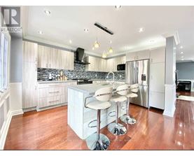 Source URL: https://ddfcdn.realtor.ca/listing/TS639112561624400000/reb82/highres/8/e12971798_1.jpg
