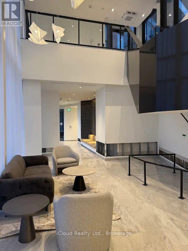 Source URL: https://ddfcdn.realtor.ca/listing/TS639112541597170000/reb82/highres/4/n12971784_11.jpg