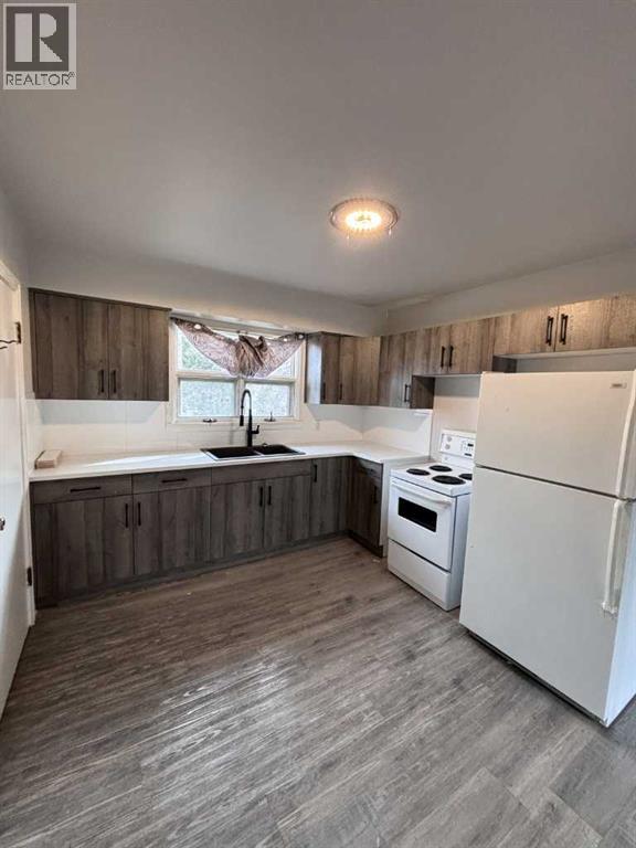 Source URL: https://ddfcdn.realtor.ca/listing/TS639112734617670000/reb26/highres/0/A2300010_5.jpg