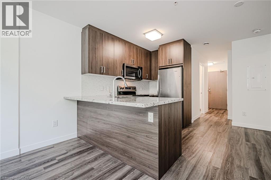 Source URL: https://ddfcdn.realtor.ca/listing/TS639112548354800000/reb14/highres/8/40818598_9.jpg