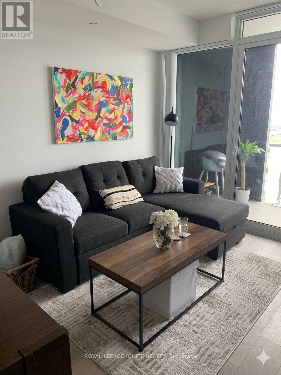 Source URL: https://ddfcdn.realtor.ca/listing/TS639112558944130000/reb82/highres/2/n12972032_3.jpg