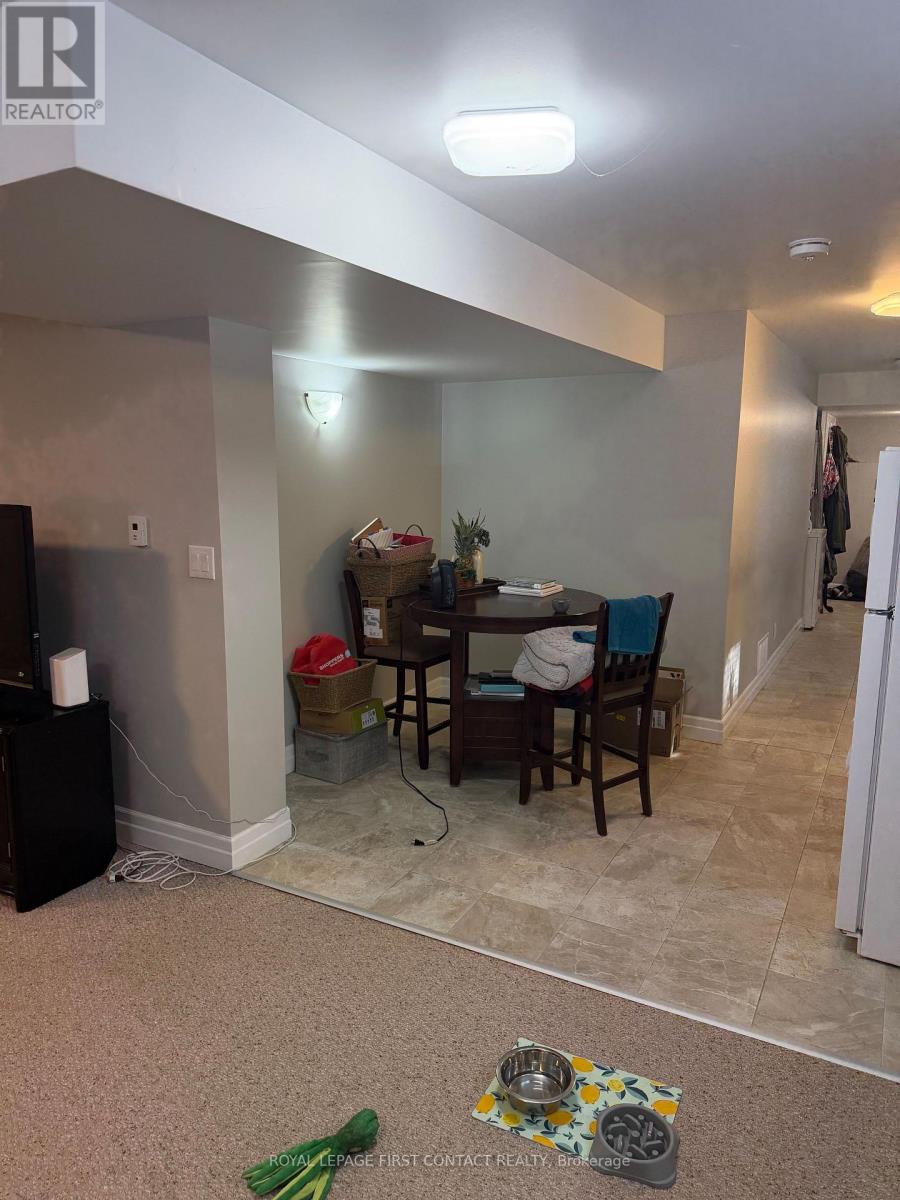 Source URL: https://ddfcdn.realtor.ca/listing/TS639112558955330000/reb82/highres/4/n12972164_9.jpg