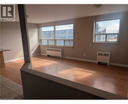 Source URL: https://ddfcdn.realtor.ca/listing/TS639112559430600000/reb14/highres/5/40818735_4.jpg