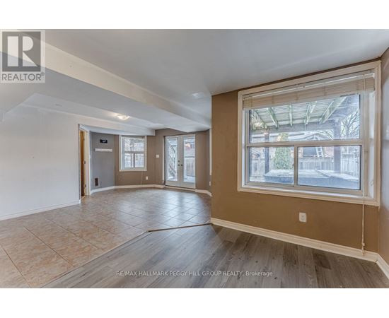 Source URL: https://ddfcdn.realtor.ca/listing/TS639112559496500000/reb82/highres/8/s12972018_3.jpg