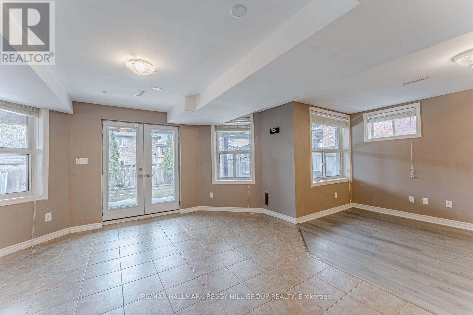 Source URL: https://ddfcdn.realtor.ca/listing/TS639112559496500000/reb82/highres/8/s12972018_4.jpg