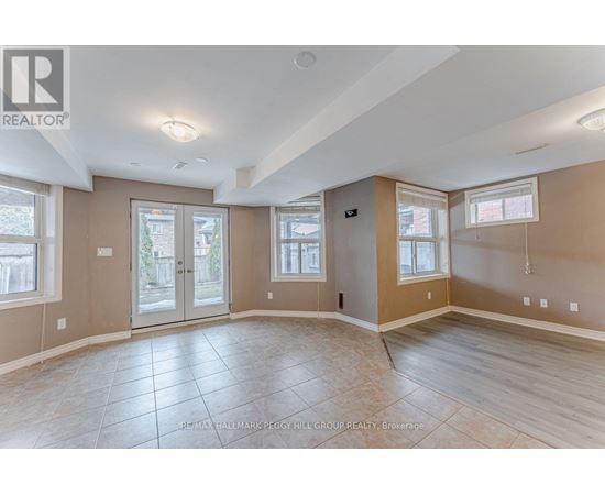 Source URL: https://ddfcdn.realtor.ca/listing/TS639112559496500000/reb82/highres/8/s12972018_4.jpg