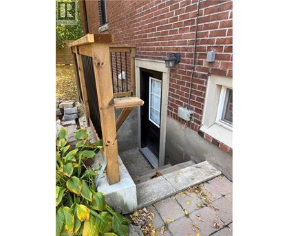 Source URL: https://ddfcdn.realtor.ca/listing/TS639112566258470000/reb14/highres/2/40816282_2.jpg