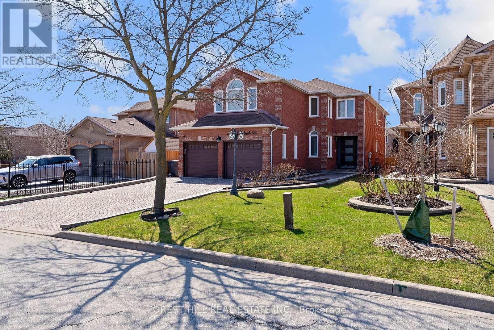 Source URL: https://ddfcdn.realtor.ca/listing/TS639112582741600000/reb82/highres/8/w12972338_1.jpg