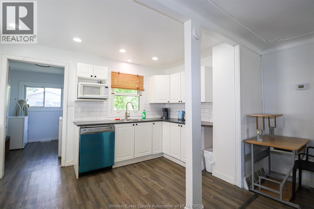 Source URL: https://ddfcdn.realtor.ca/listing/TS639112589438330000/reb34/highres/3/26007493_8.jpg