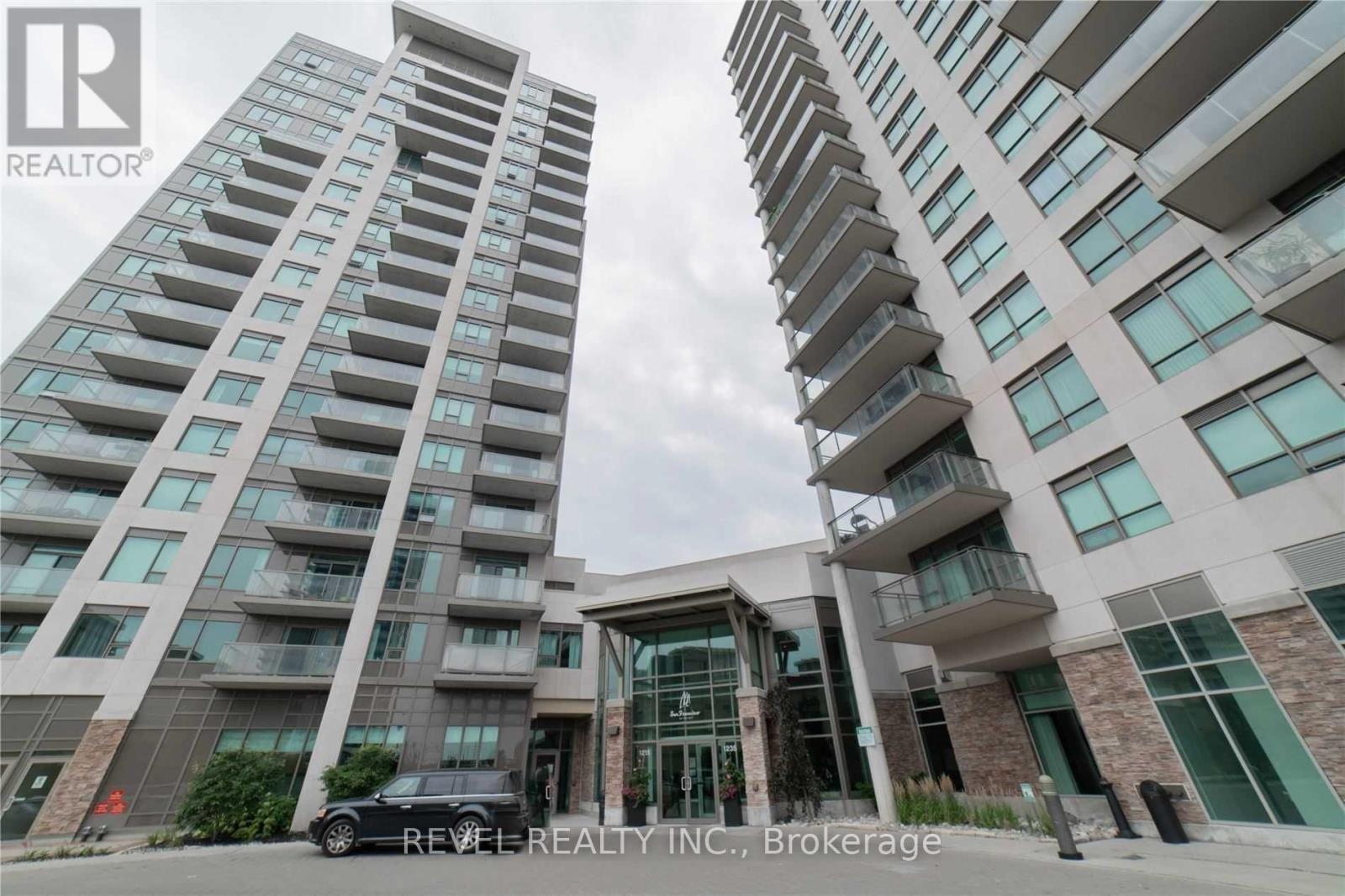 Source URL: https://ddfcdn.realtor.ca/listing/TS639112594034200000/reb82/highres/0/e12972730_1.jpg