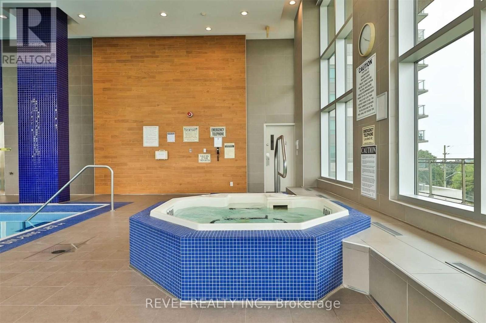 Source URL: https://ddfcdn.realtor.ca/listing/TS639112594034200000/reb82/highres/0/e12972730_4.jpg