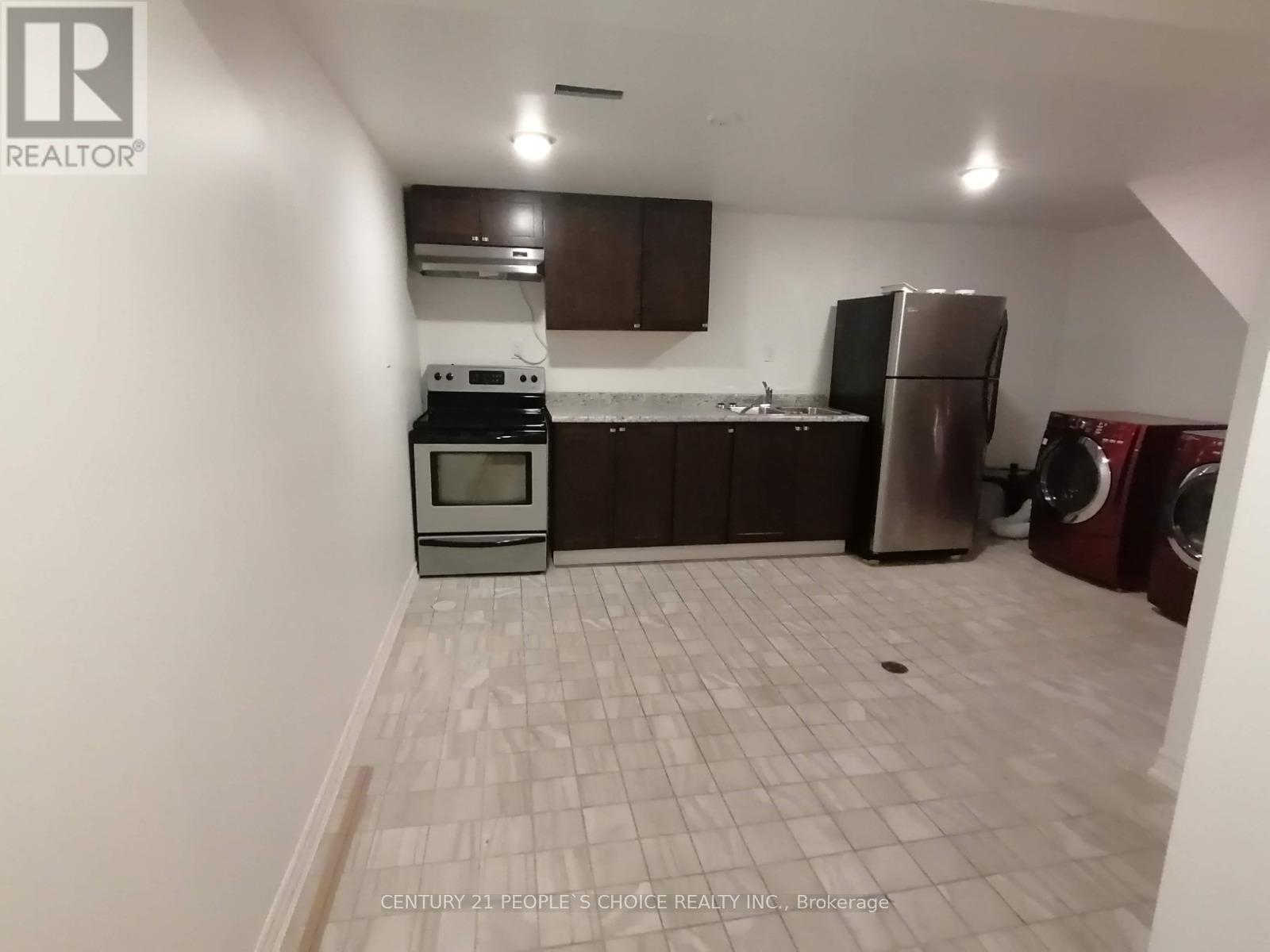 Source URL: https://ddfcdn.realtor.ca/listing/TS639112598593430000/reb82/highres/4/w12972654_5.jpg