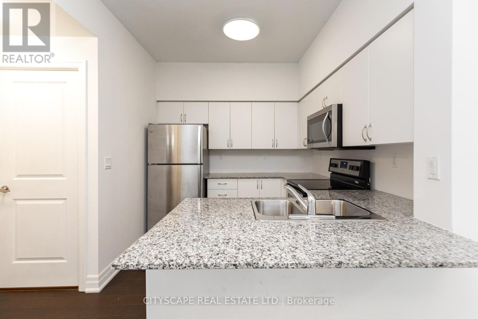 Source URL: https://ddfcdn.realtor.ca/listing/TS639112598615600000/reb82/highres/6/w12972736_3.jpg