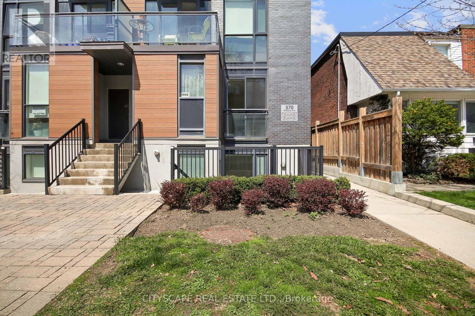 Source URL: https://ddfcdn.realtor.ca/listing/TS639112598615600000/reb82/highres/6/w12972736_4.jpg