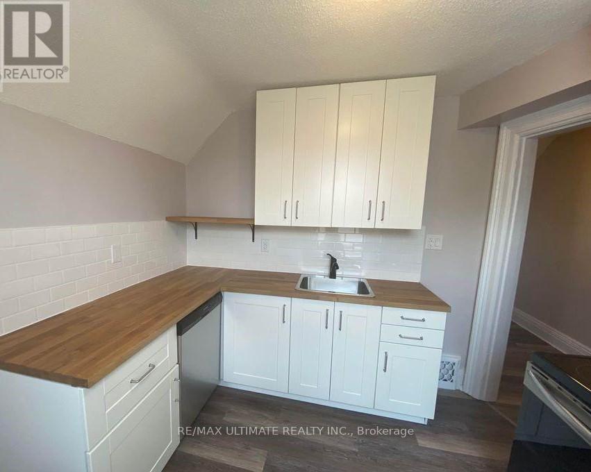 Source URL: https://ddfcdn.realtor.ca/listing/TS639112603244130000/reb82/highres/0/x12972450_4.jpg
