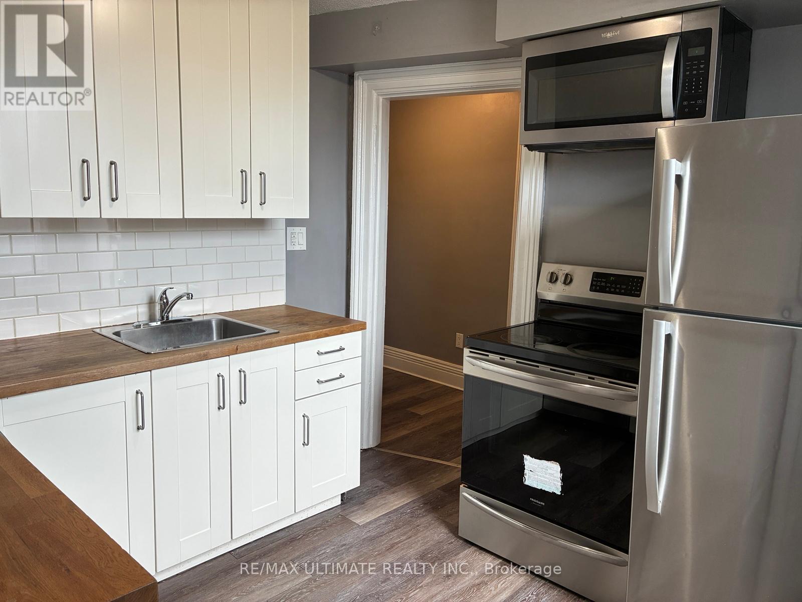 Source URL: https://ddfcdn.realtor.ca/listing/TS639112603240370000/reb82/highres/0/x12972450_5.jpg