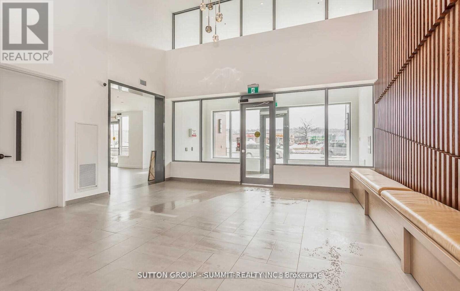 Source URL: https://ddfcdn.realtor.ca/listing/TS639112600425730000/reb82/highres/2/x12972622_4.jpg
