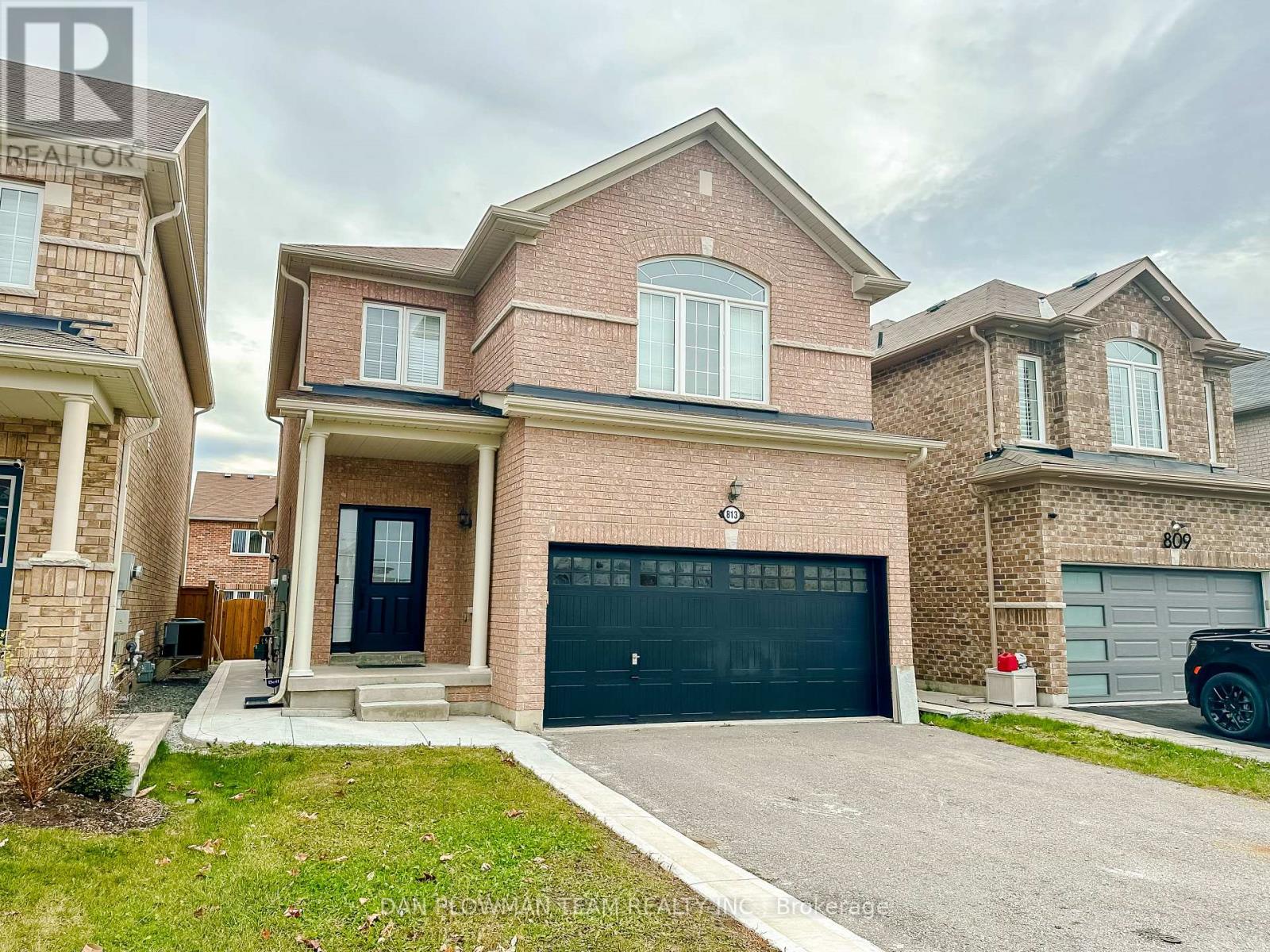 Source URL: https://ddfcdn.realtor.ca/listing/TS639112611766870000/reb82/highres/2/e12972772_1.jpg