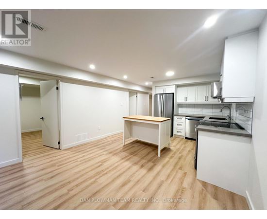 Source URL: https://ddfcdn.realtor.ca/listing/TS639112611766870000/reb82/highres/2/e12972772_3.jpg