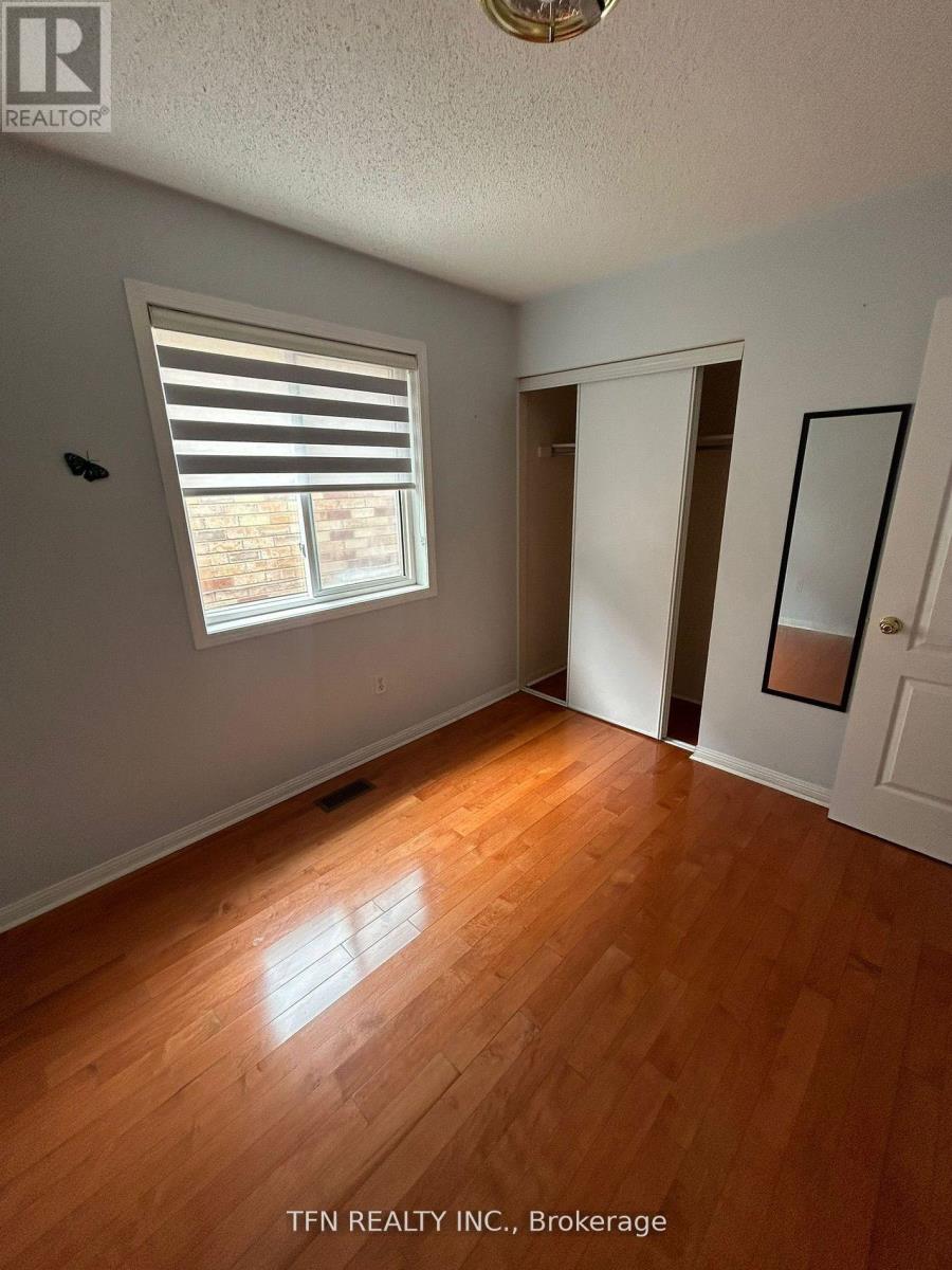 Source URL: https://ddfcdn.realtor.ca/listing/TS639112611774900000/reb82/highres/2/e12972902_3.jpg