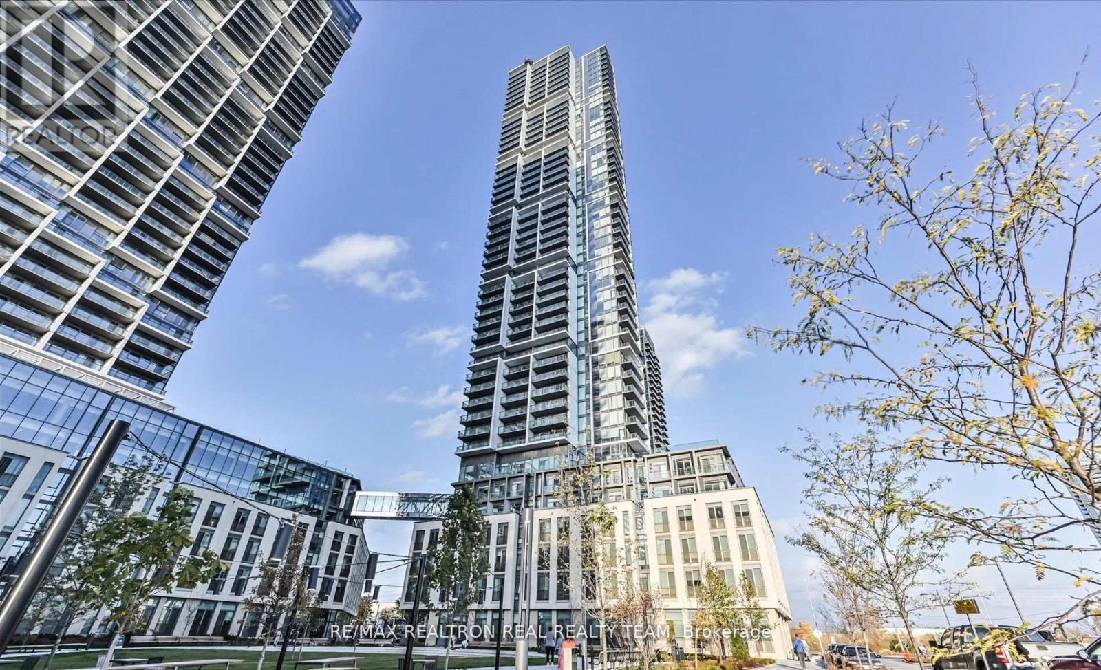 Source URL: https://ddfcdn.realtor.ca/listing/TS639112613160700000/reb82/highres/6/n12972756_2.jpg