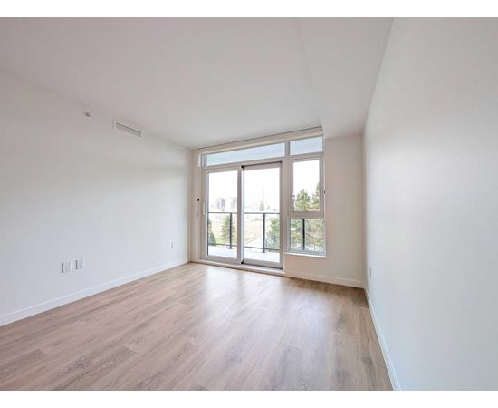Source URL: https://ddfcdn.realtor.ca/listing/TS639112687053930000/reb6/highres/4/R3108724_3.jpg
