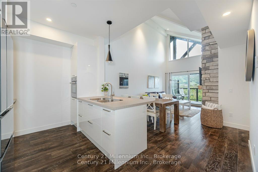 Source URL: https://ddfcdn.realtor.ca/listing/TS639112625454700000/reb47/highres/4/x12973134_4.jpg