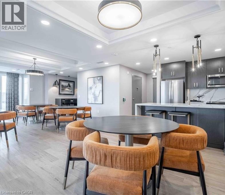 Source URL: https://ddfcdn.realtor.ca/listing/TS639112627216670000/reb14/highres/8/40817988_29.jpg