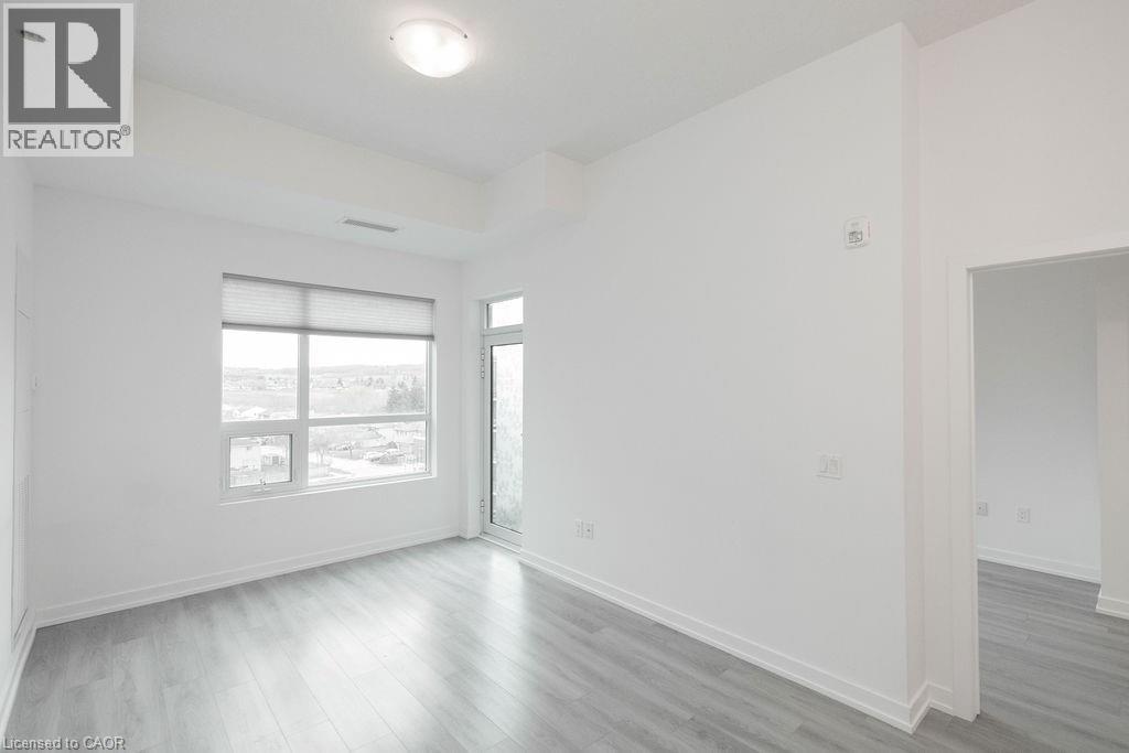 Source URL: https://ddfcdn.realtor.ca/listing/TS639112627205270000/reb14/highres/8/40817988_9.jpg