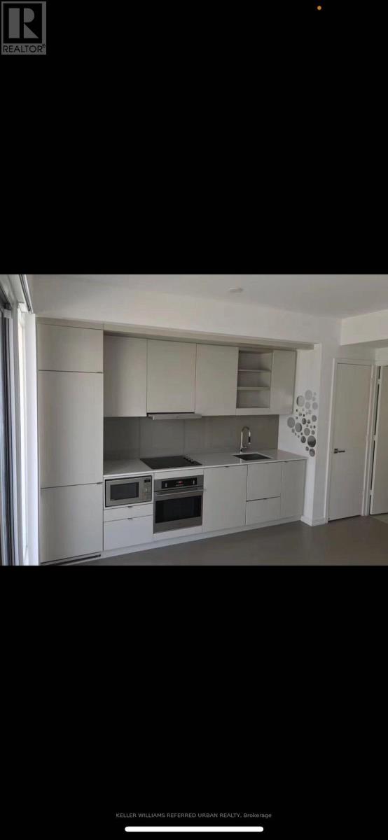 Source URL: https://ddfcdn.realtor.ca/listing/TS639112628067000000/reb82/highres/8/c12972998_2.jpg