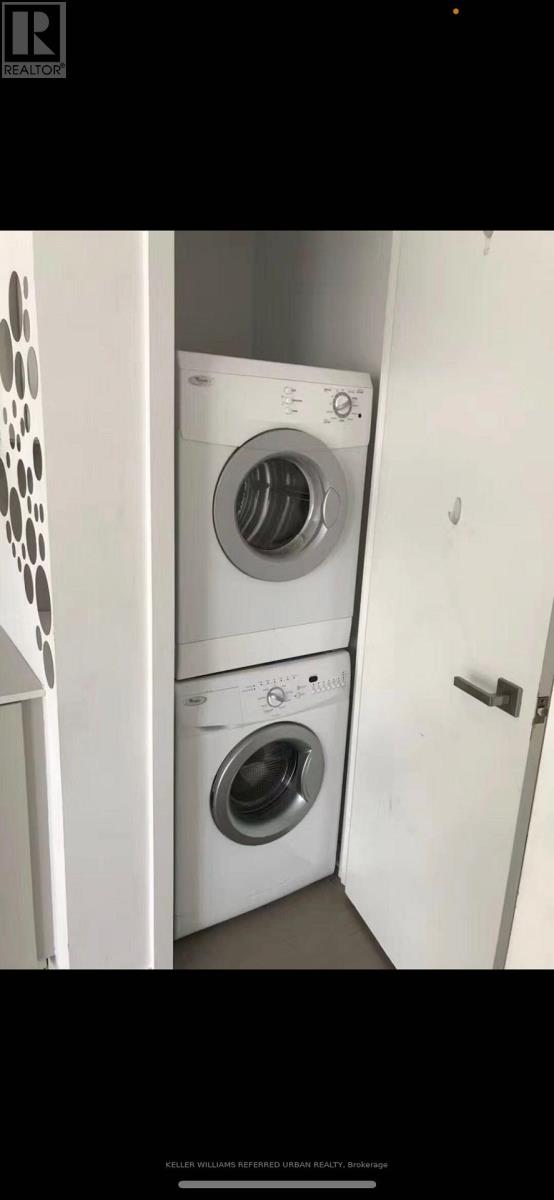 Source URL: https://ddfcdn.realtor.ca/listing/TS639112628067000000/reb82/highres/8/c12972998_4.jpg