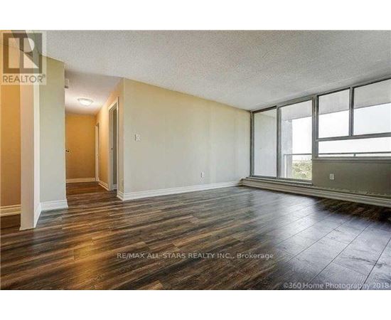 Source URL: https://ddfcdn.realtor.ca/listing/TS639112628848770000/reb82/highres/4/e12973184_9.jpg