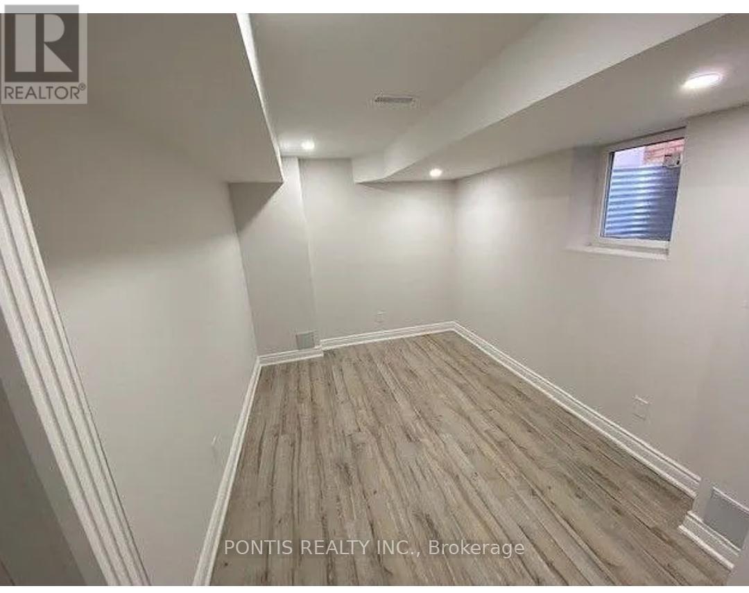 Source URL: https://ddfcdn.realtor.ca/listing/TS639112632981100000/reb82/highres/6/w12973106_5.jpg
